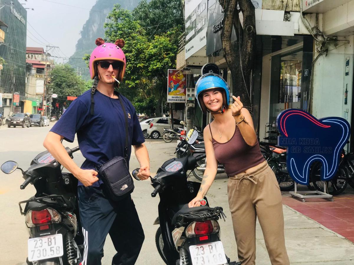 Ha Giang Safari Hostel & Motorbikes Bagian luar foto