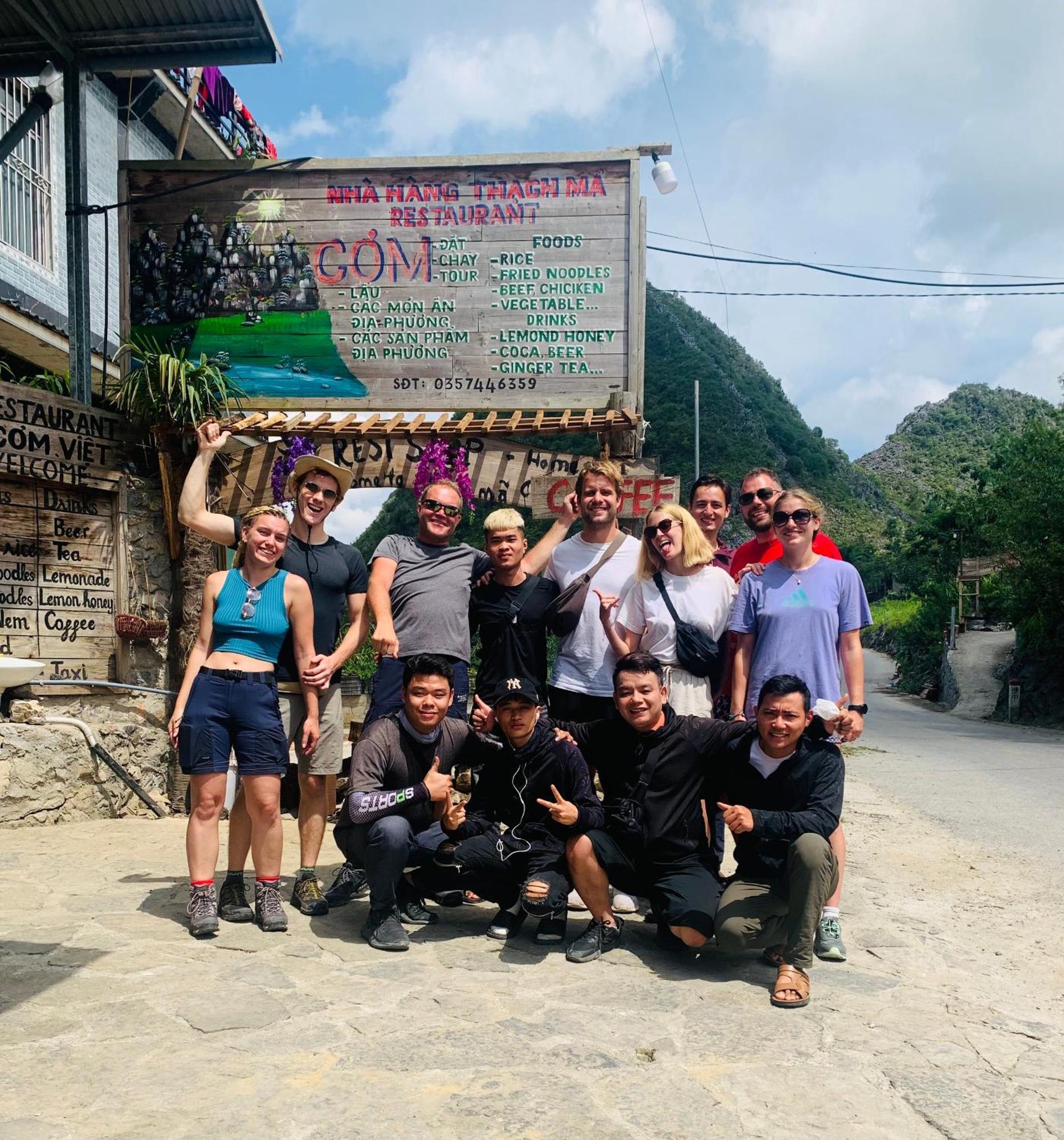 Ha Giang Safari Hostel & Motorbikes Bagian luar foto