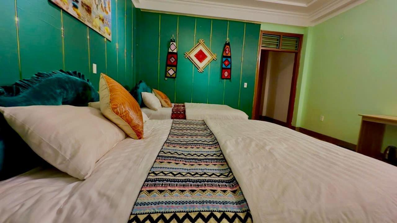 Ha Giang Safari Hostel & Motorbikes Bagian luar foto